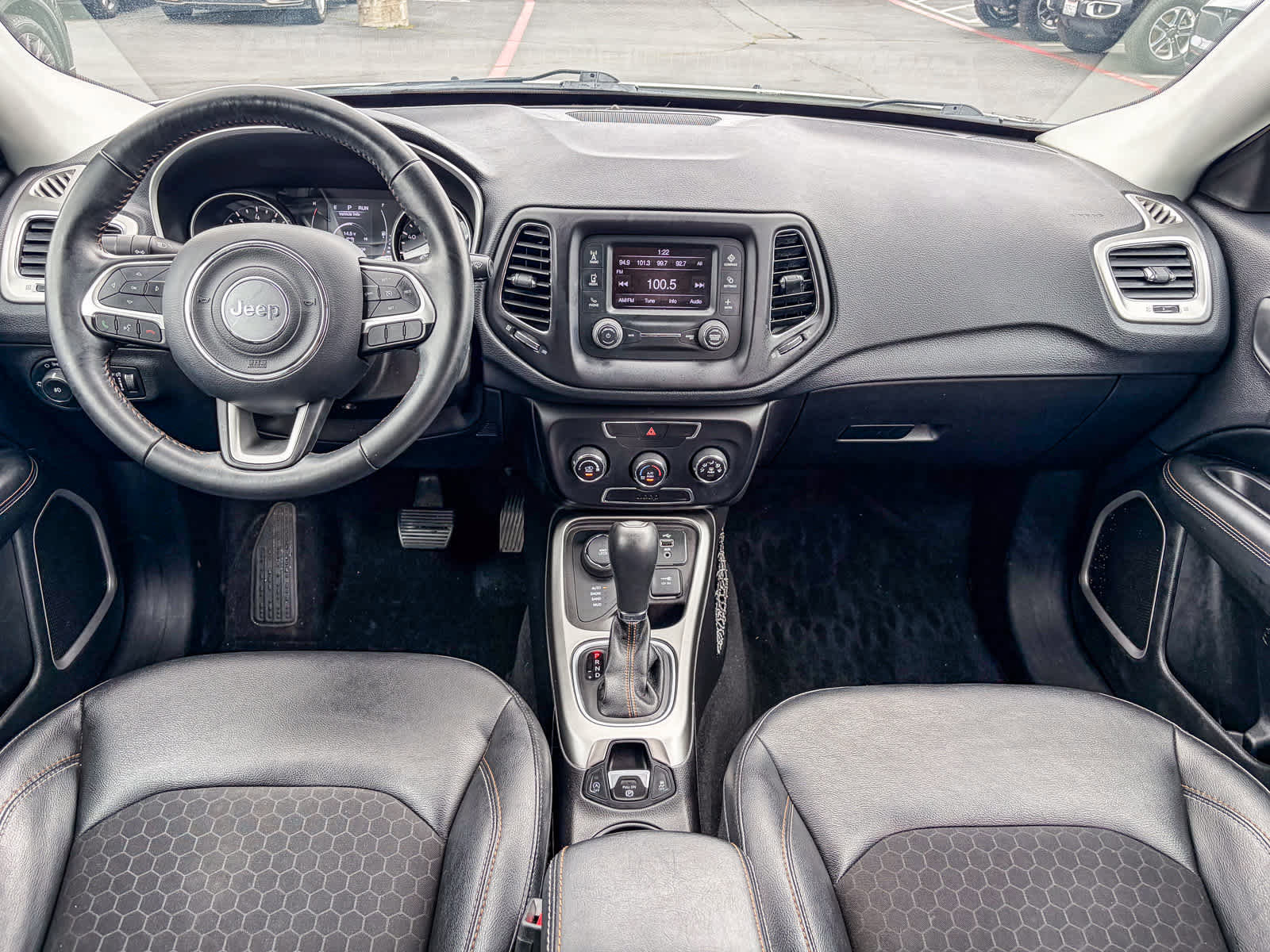 Used 2018 Jeep Compass Latitude AWD/4WD image 11
