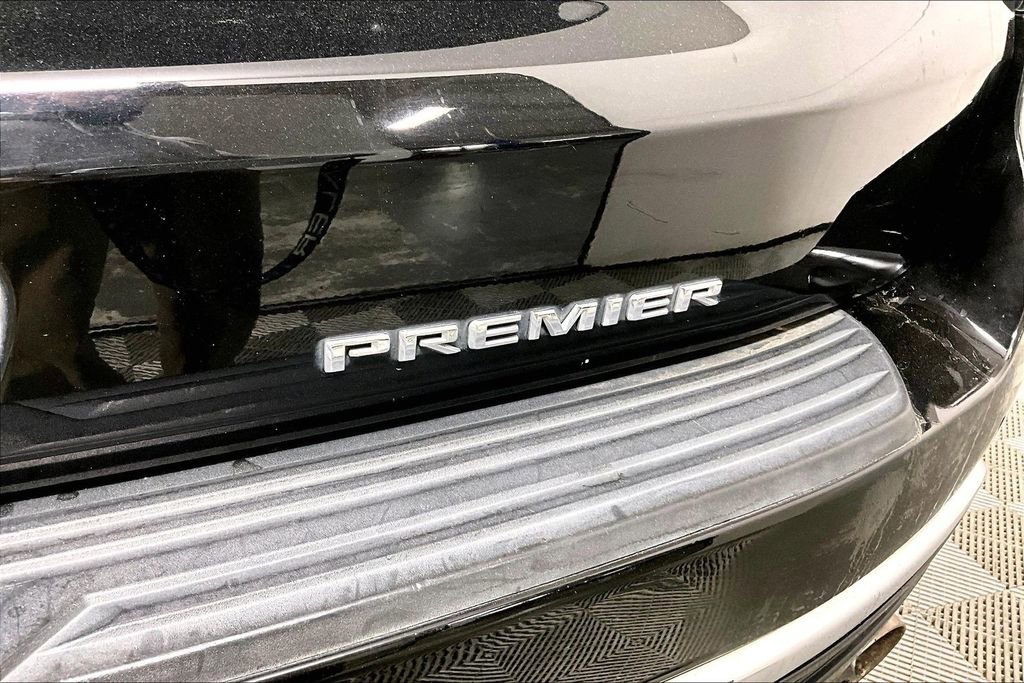 Used 2021 Chevrolet Tahoe Premier w/ Premium Package image 14