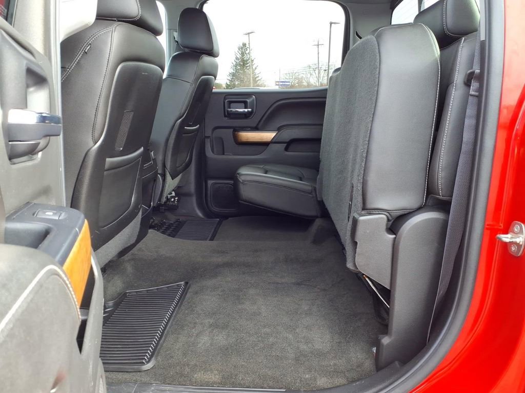 Used 2015 Chevrolet Silverado 2500 LTZ w/ LTZ Plus Package image 30