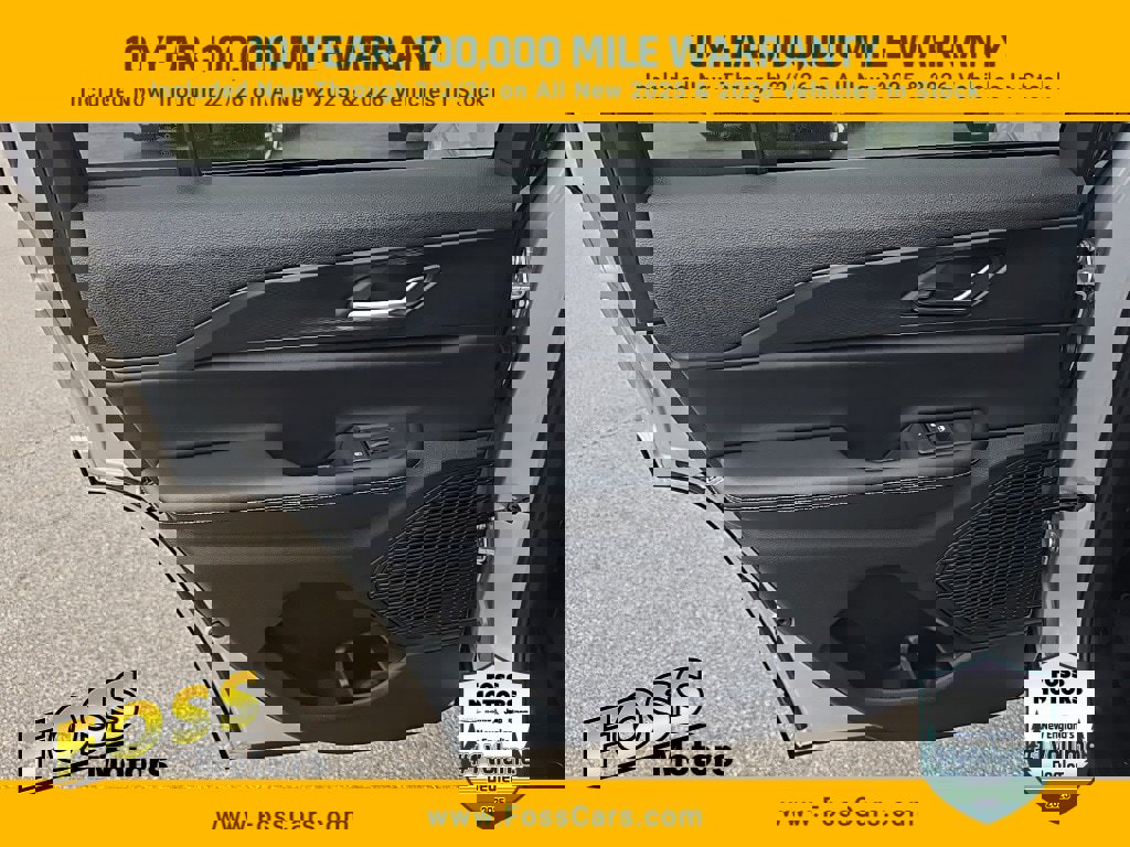 New 2025 Jeep Grand Cherokee Laredo X image 15