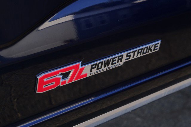 Used 2025 Ford F450 Platinum w/ FX4 Off-Road Package image 2