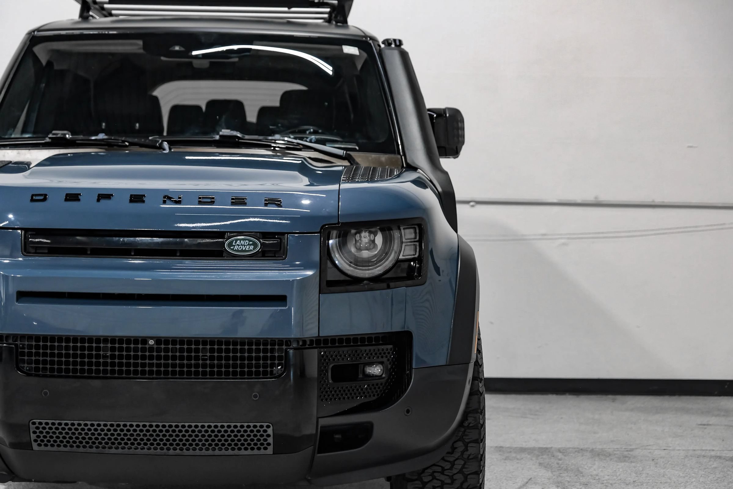Used 2020 Land Rover Defender 110 HSE AWD/4WD image 48
