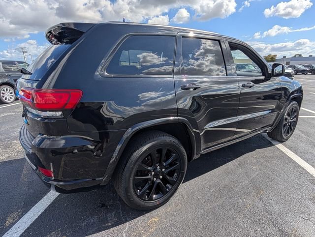 Used 2019 Jeep Grand Cherokee Altitude image 17