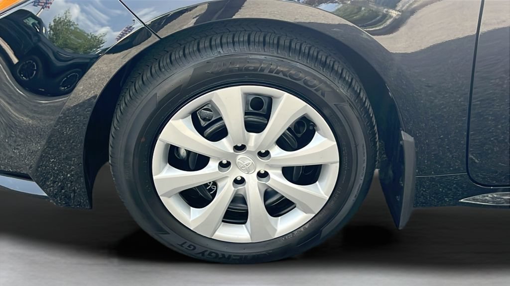 Certified 2026 Toyota Corolla LE FWD image 25