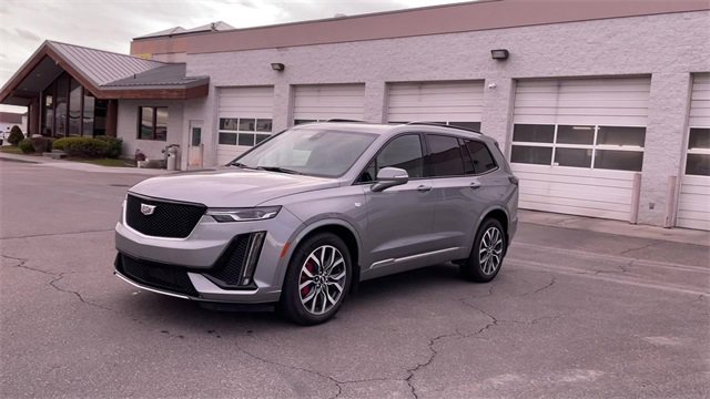 Used 2024 Cadillac XT6 Sport image 5