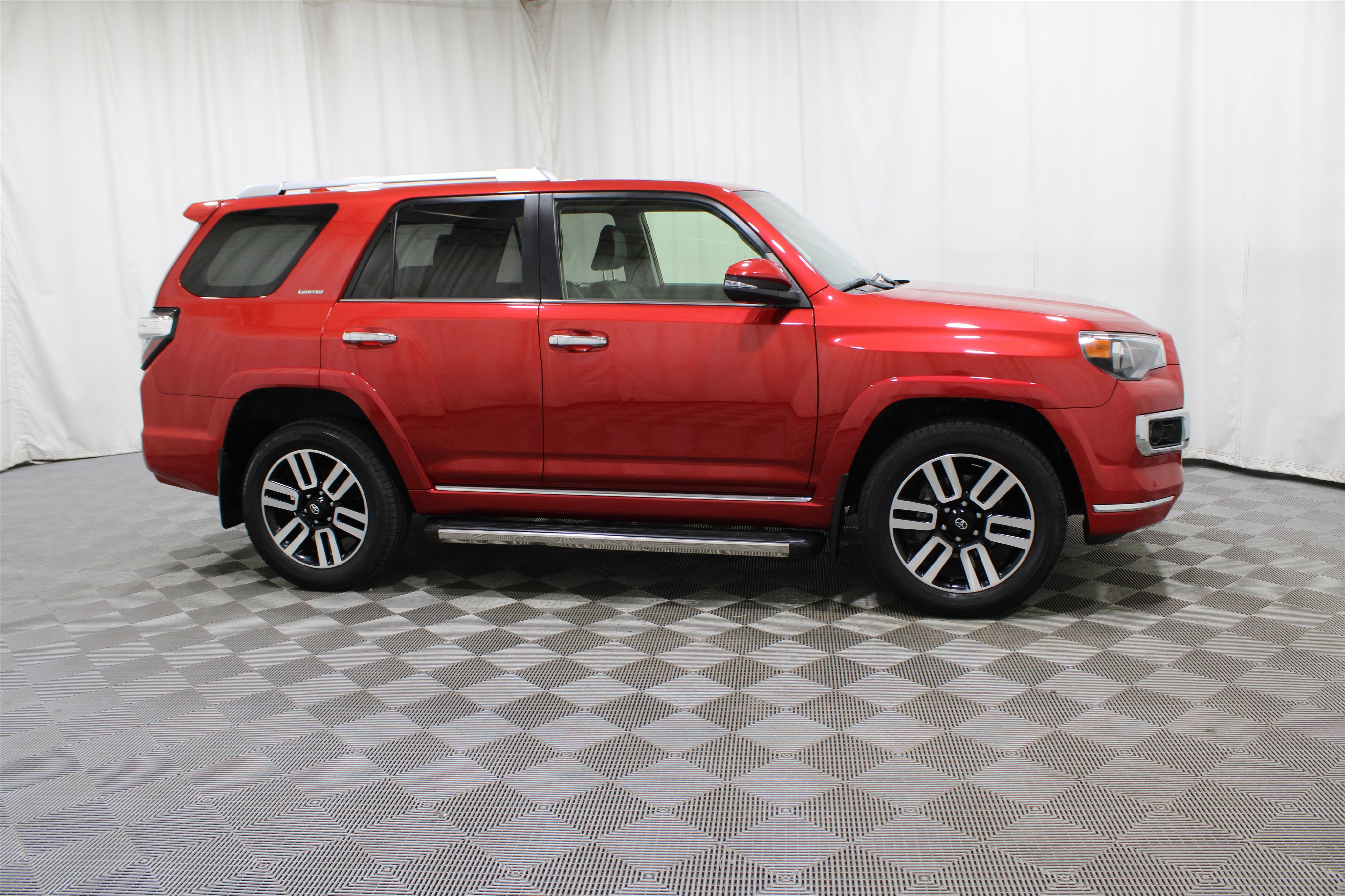 Used 2022 Toyota 4Runner Limited image 23