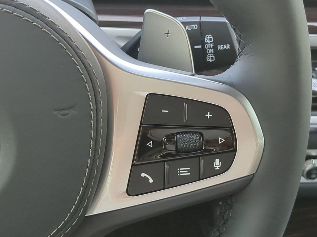 New 2026 BMW X5 xDrive40i w/ M Sport Package image 27