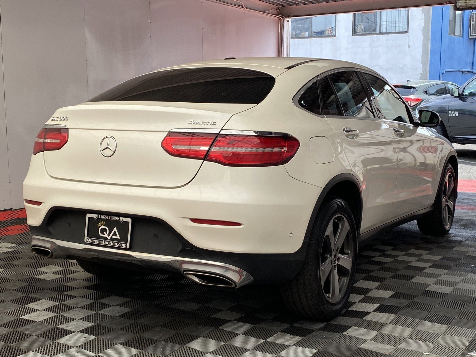 Used 2018 Mercedes-Benz GLC 300 4MATIC Coupe image 5