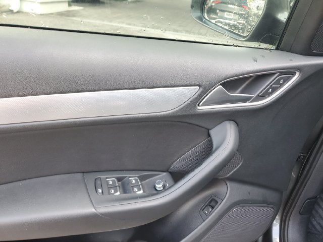 Used 2018 Audi Q3 2.0T Premium w/ Convenience Package FWD image 19