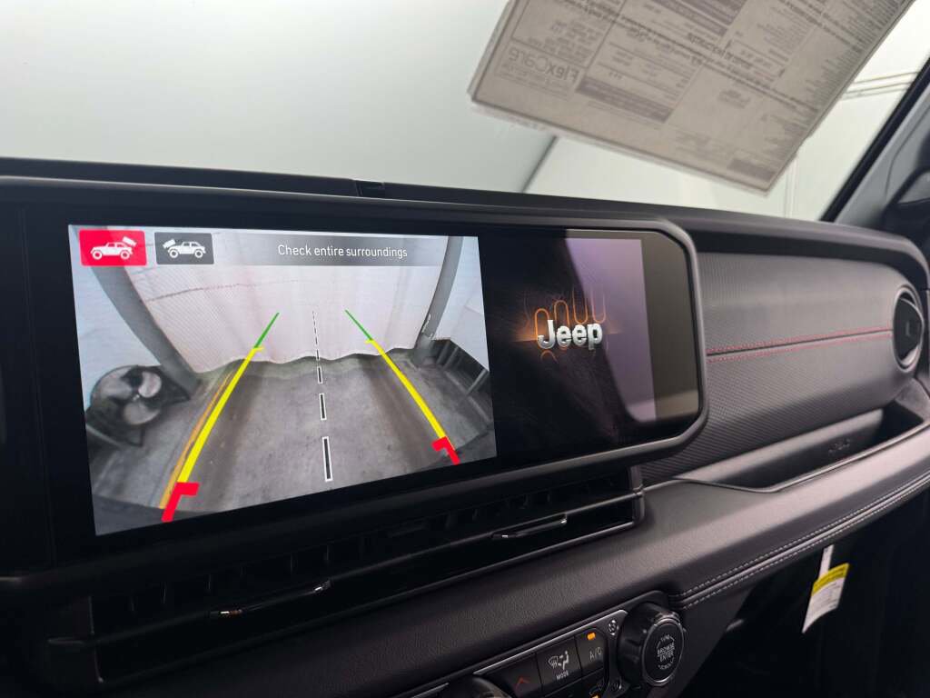 New 2025 Jeep Wrangler Rubicon image 30