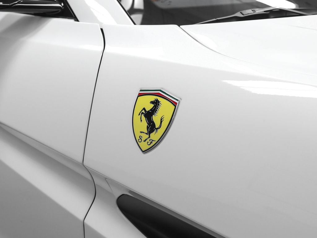 Certified 2022 Ferrari Portofino M RWD image 7