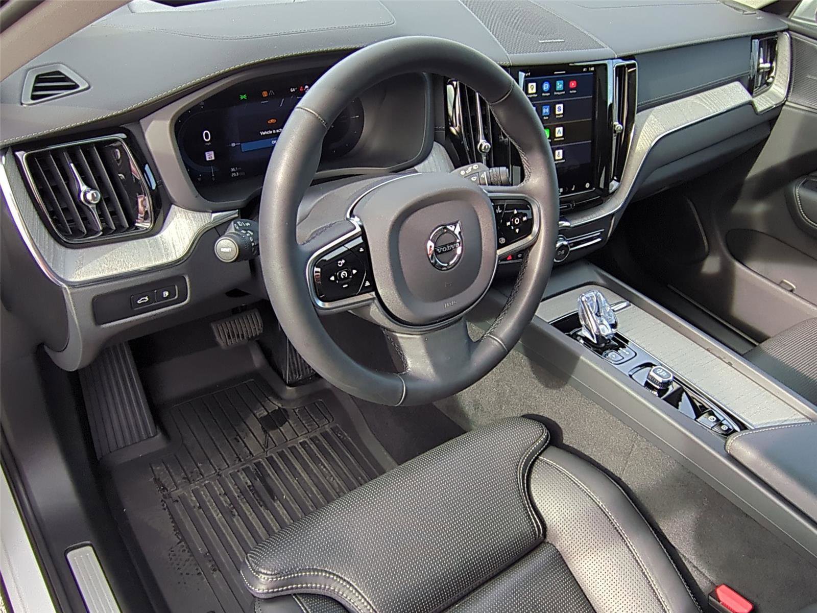 Used 2025 Volvo XC60 T8 Ultra w/ Protection Package Premier image 9