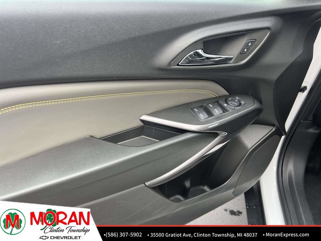 Certified 2024 Chevrolet Trax ACTIV w/ Sunroof Package FWD image 15