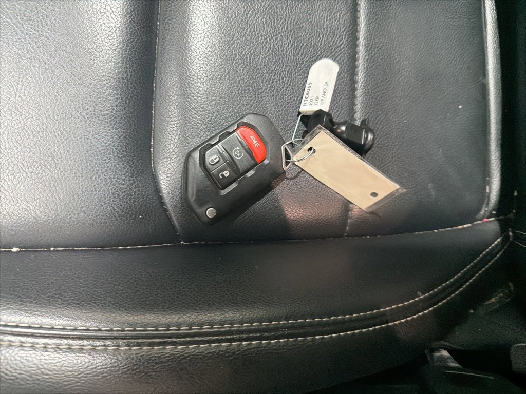 Used 2021 Jeep Wrangler Unlimited Sahara image 43