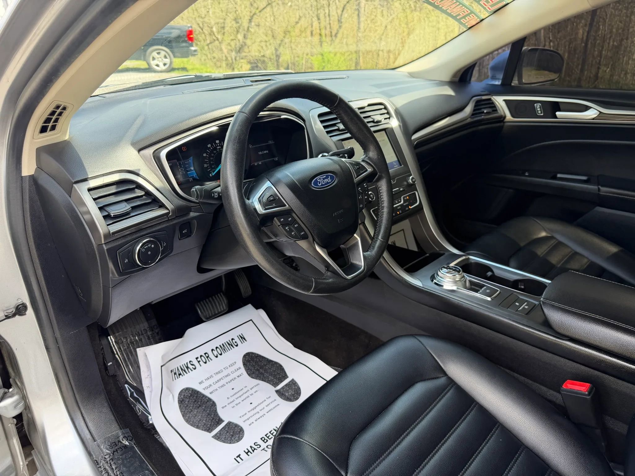Used 2020 Ford Fusion SEL FWD image 13