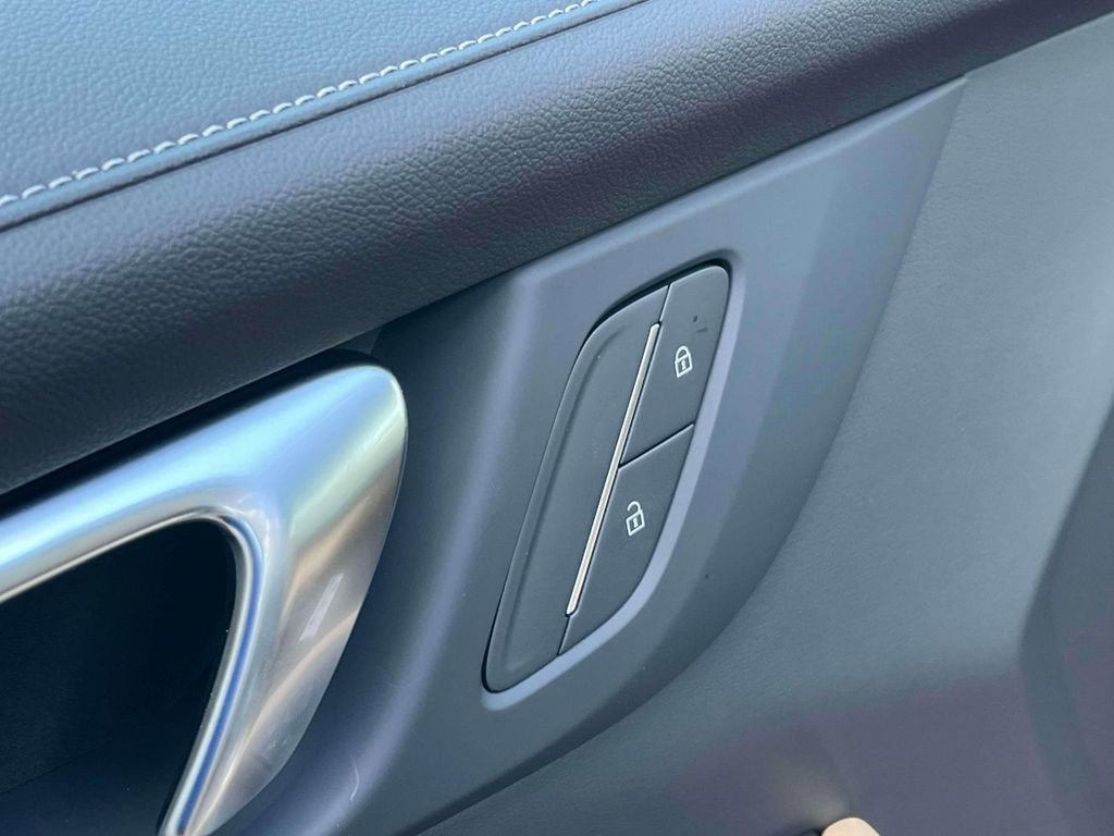New 2026 Buick Enclave Preferred w/ LPO, Floor Liner Package image 23