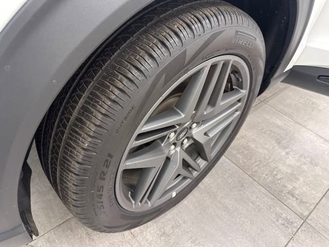 Certified 2025 Ford Explorer ST-Line w/ ST-Line Street Pack image 40