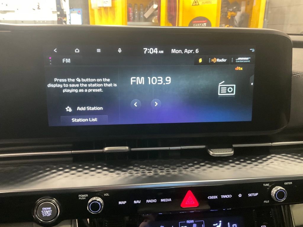 Used 2023 Kia Carnival SX Prestige image 25