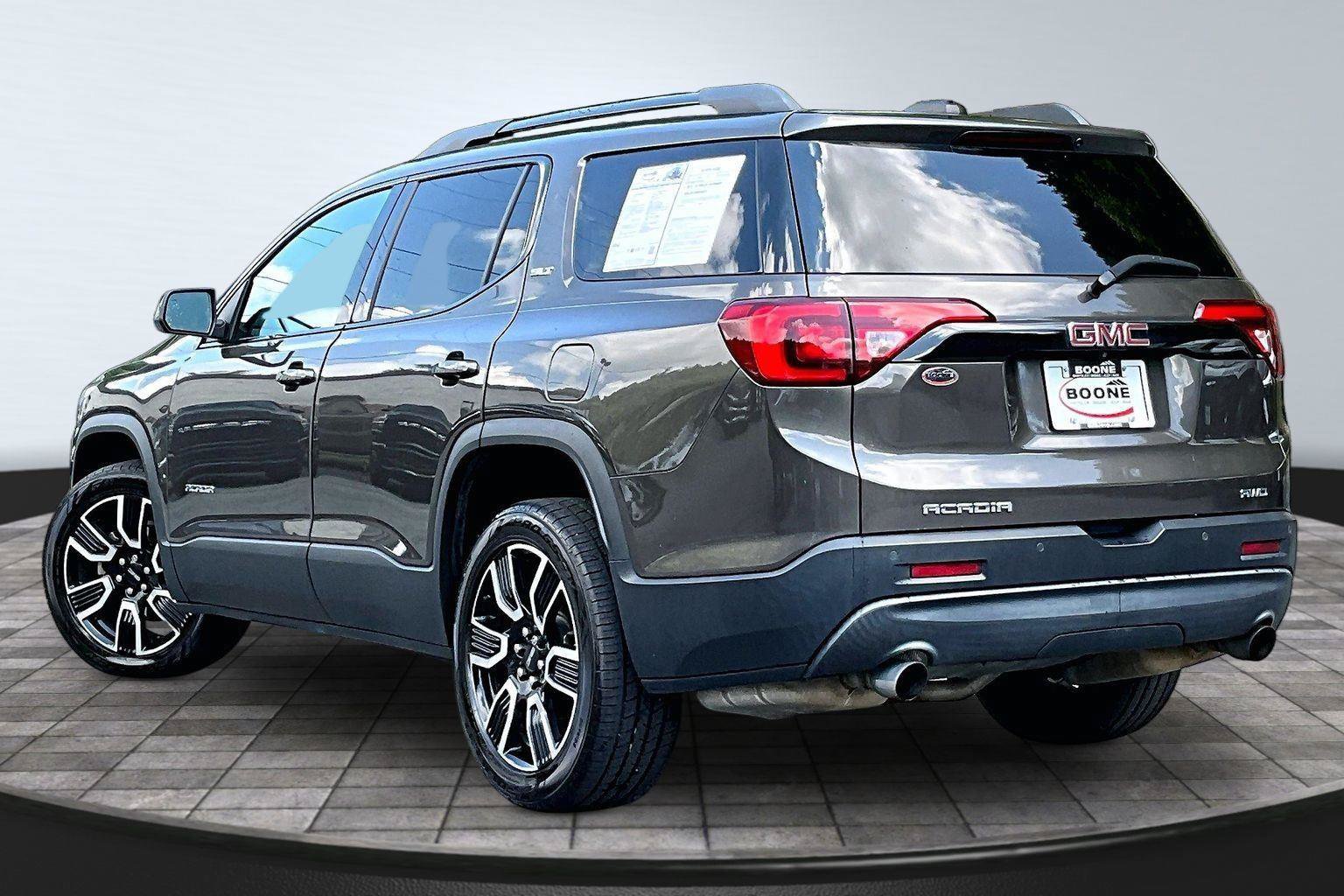Used 2019 GMC Acadia SLT w/ Black Edition AWD/4WD image 3