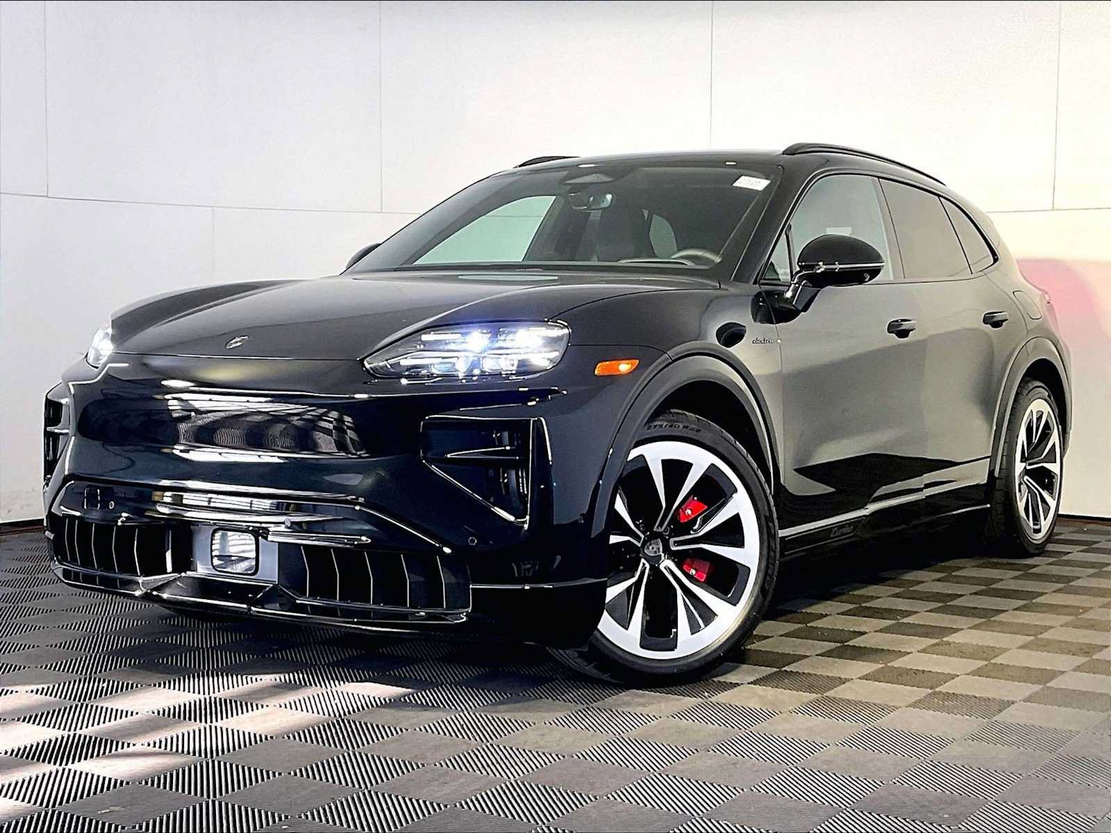 New 2026 Porsche Cayenne Turbo Electric AWD/4WD image 1