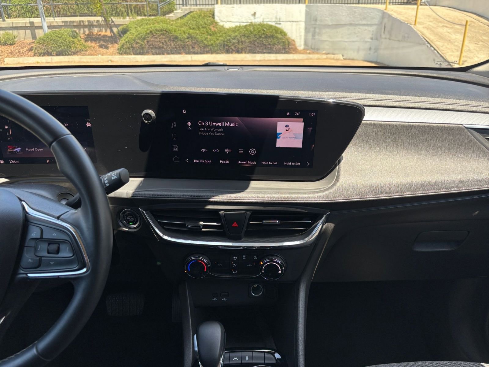 Used 2025 Buick Encore GX Preferred FWD image 17