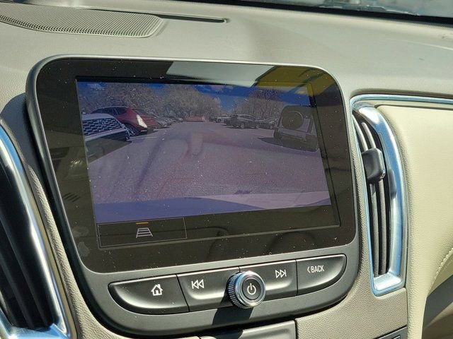 Used 2022 Chevrolet Malibu Premier image 27