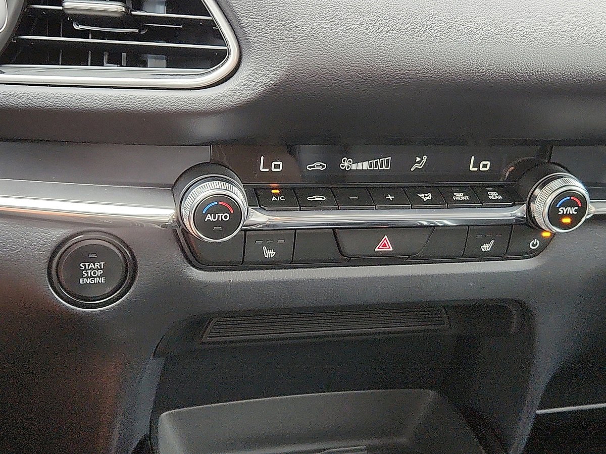 Used 2025 MAZDA CX-30 AWD 2.5 S w/ Premium Package image 9