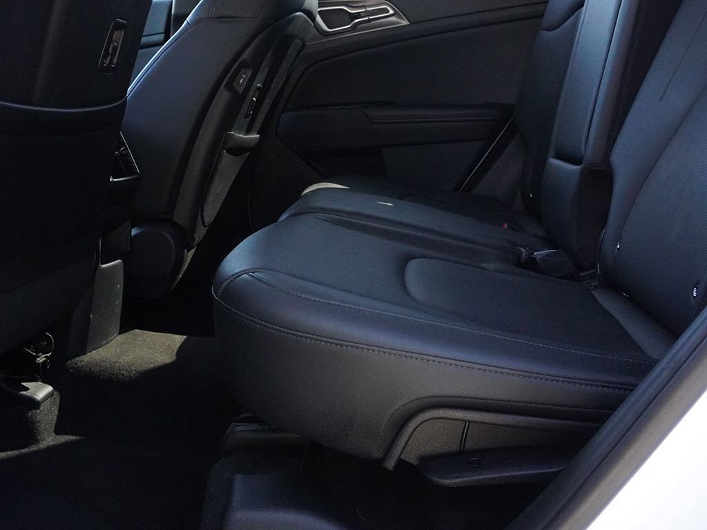 Used 2023 Kia Sportage EX FWD image 29