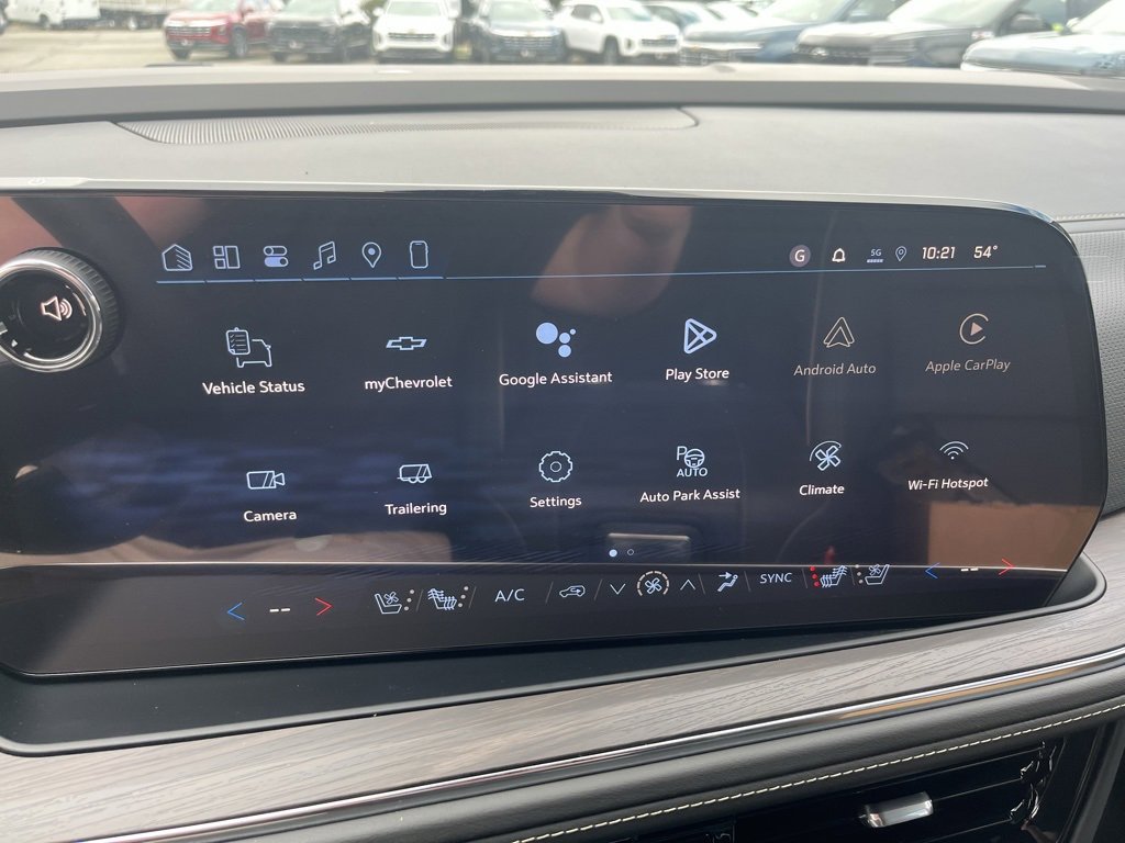 New 2026 Chevrolet Suburban Premier w/ Sun And Tow Package image 18