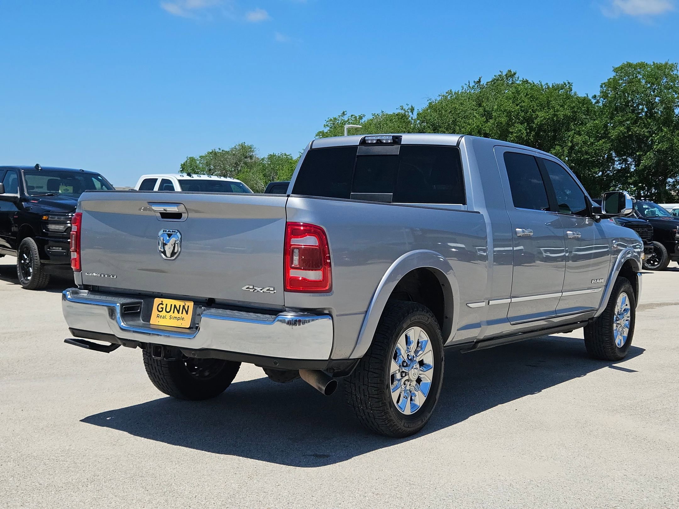 Used 2019 RAM 2500 Limited AWD/4WD image 3