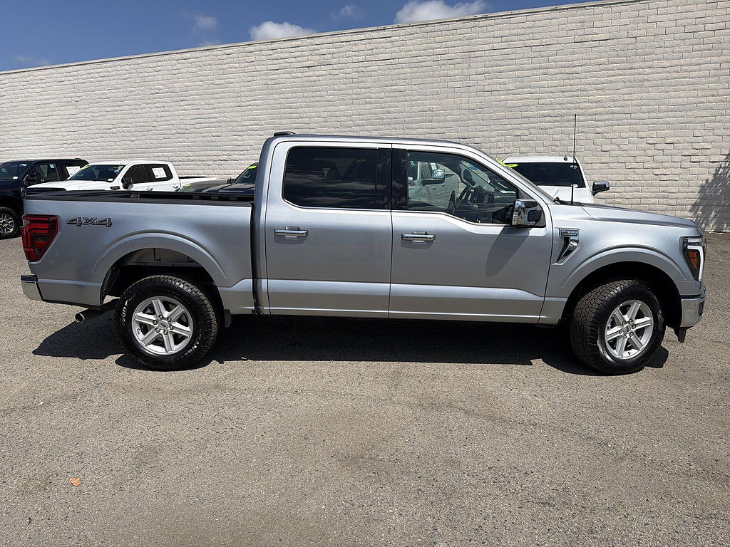 Used 2025 Ford F150 Lariat AWD/4WD image 4