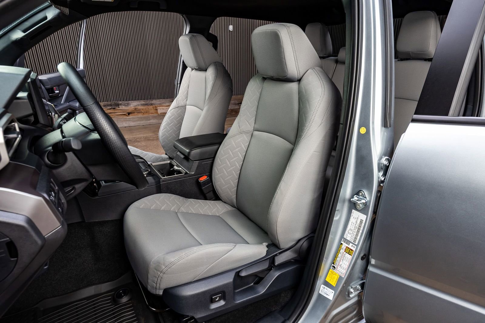 Used 2025 Toyota Tacoma SR5 image 31