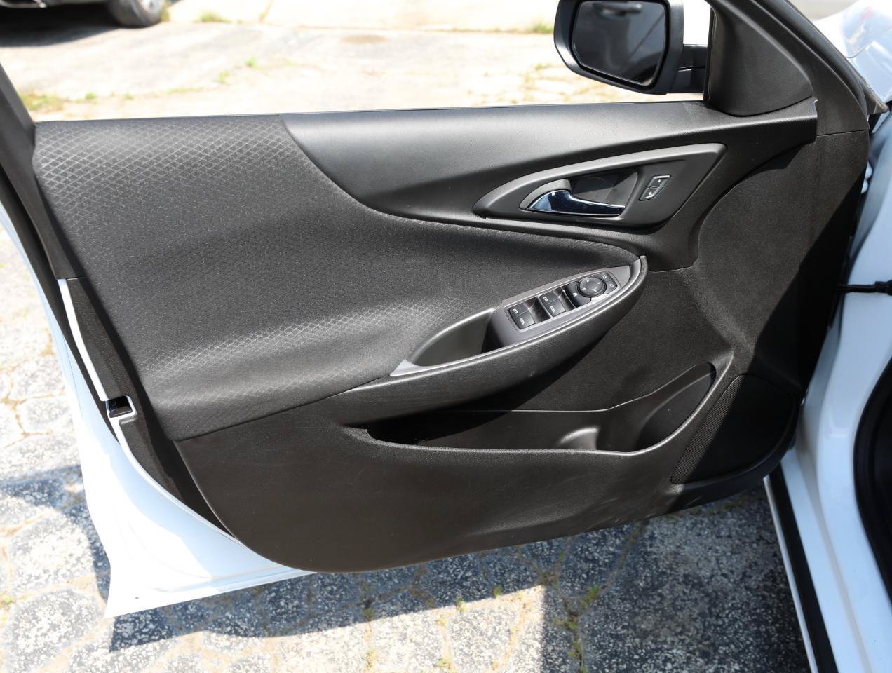 Used 2023 Chevrolet Malibu LS w/ Driver Confidence Package FWD image 14