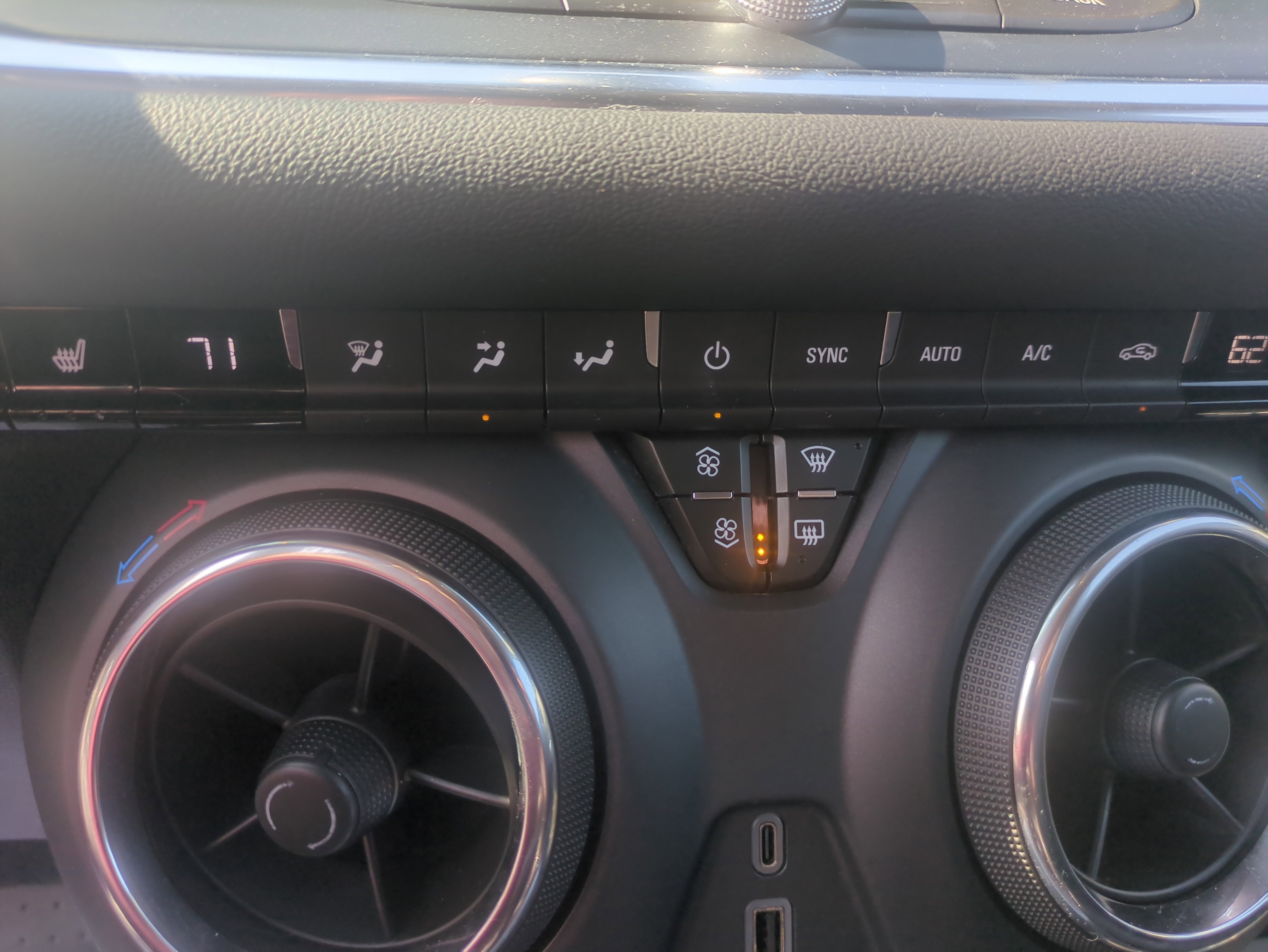 Used 2024 Chevrolet Blazer LT w/ Convenience Package image 21