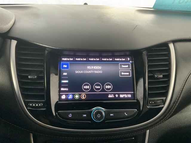 Used 2021 Chevrolet Trax LT AWD/4WD image 25