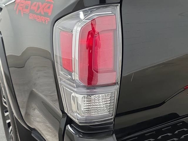 Used 2023 Toyota Tacoma TRD Sport image 32