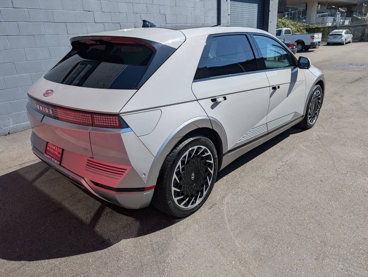 Used 2024 Hyundai Ioniq 5 Limited AWD/4WD image 3