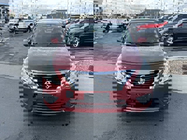Used 2019 Nissan Versa SV image 11