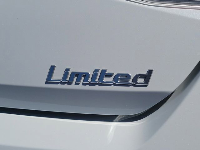 New 2026 Hyundai Elantra Limited image 25