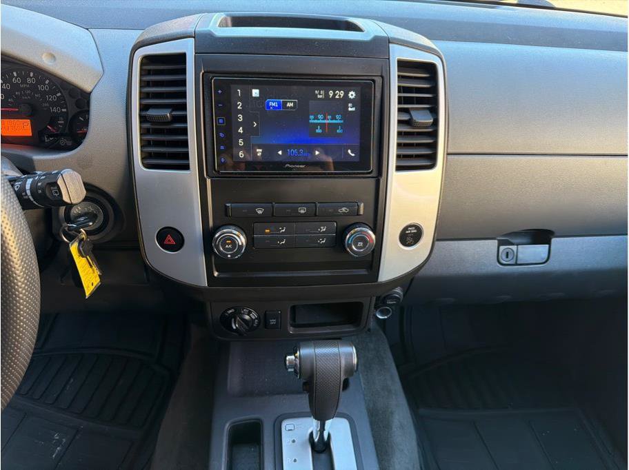 Used 2011 Nissan Xterra S AWD/4WD image 15