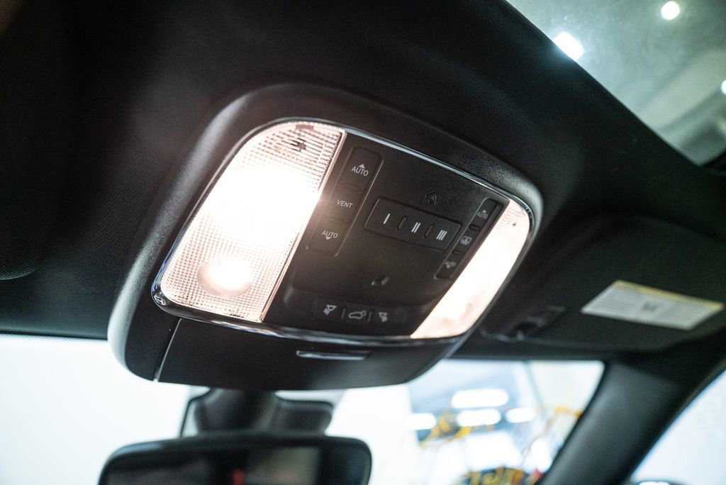 Used 2021 Jeep Grand Cherokee High Altitude image 33