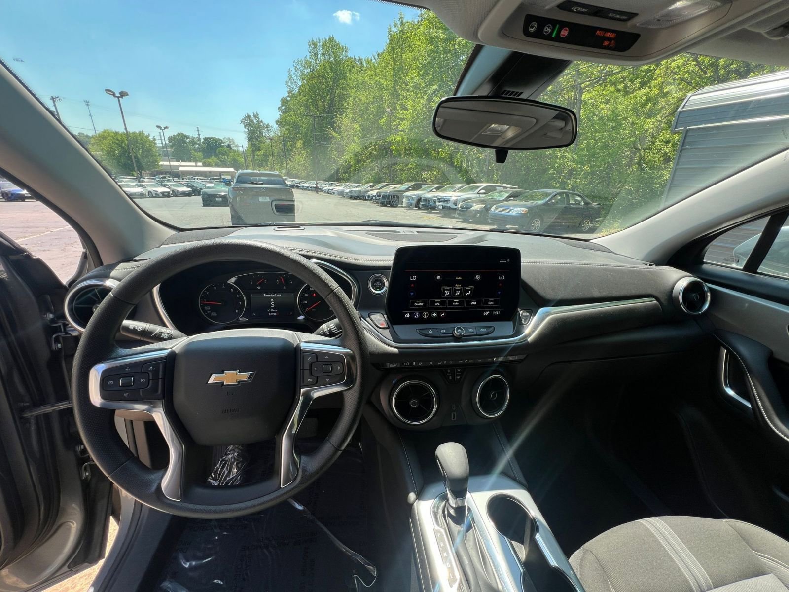 Used 2025 Chevrolet Blazer LT image 28