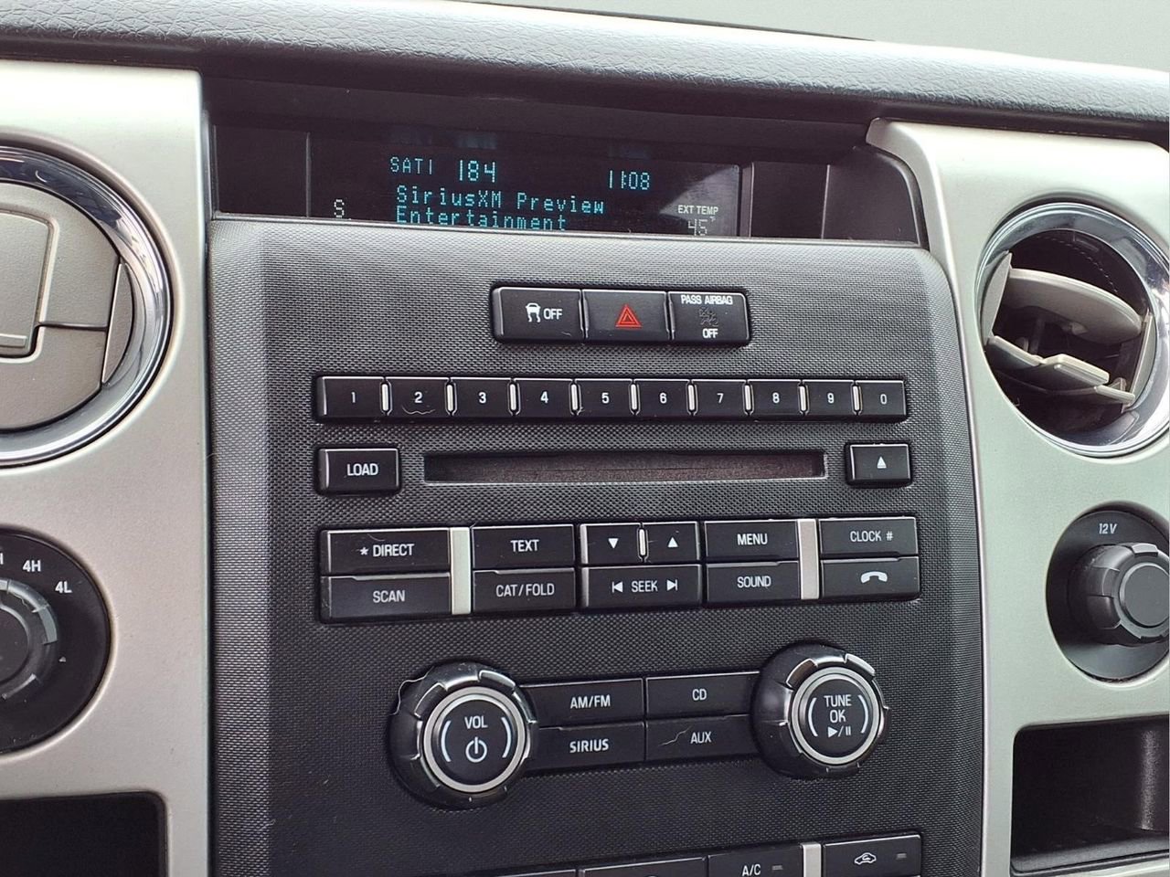 Used 2014 Ford F150 XLT w/ Trailer Tow Package image 17