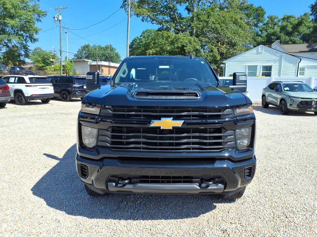 Used 2024 Chevrolet Silverado 2500 Custom w/ Custom Value Package AWD/4WD image 2