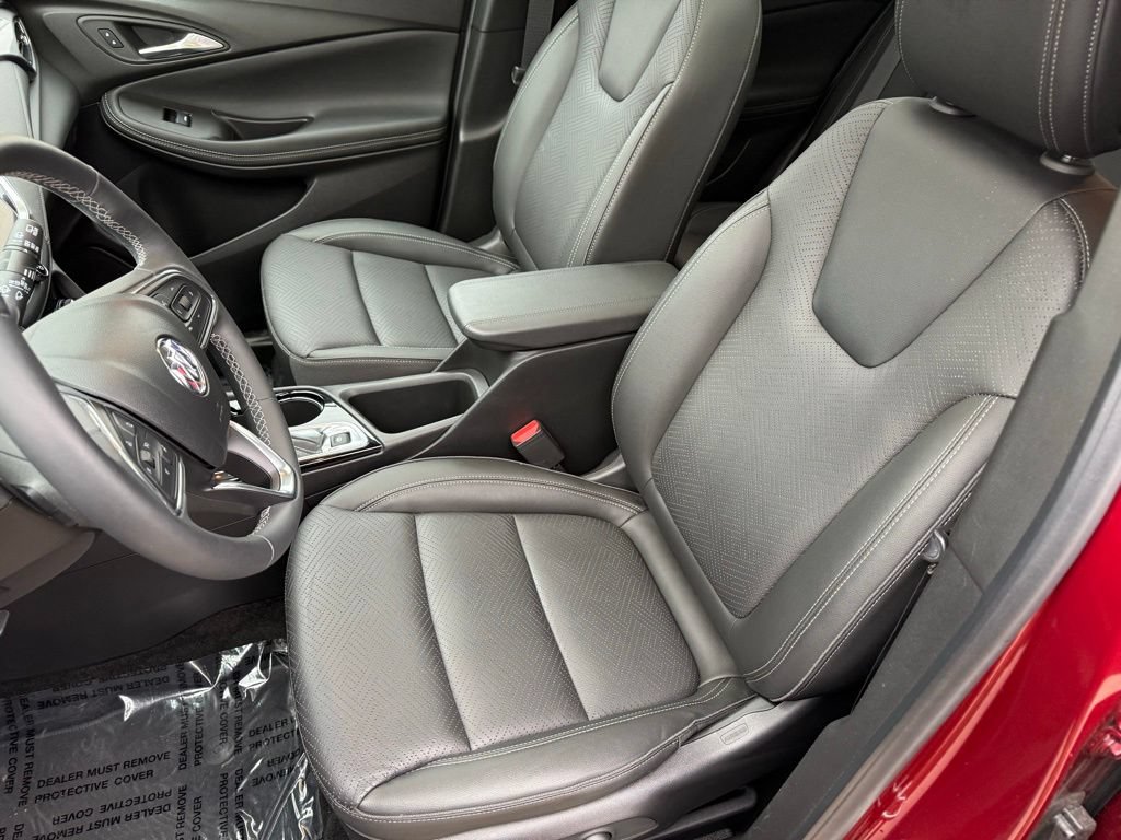 Used 2023 Buick Encore GX Essence w/ Experience Buick Package FWD image 17