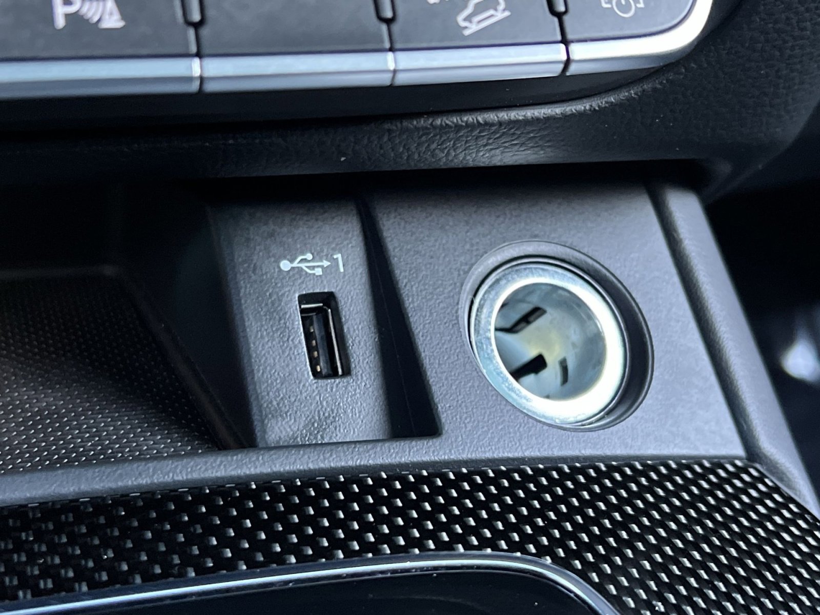 Used 2023 Audi SQ5 Prestige w/ Prestige Package image 34