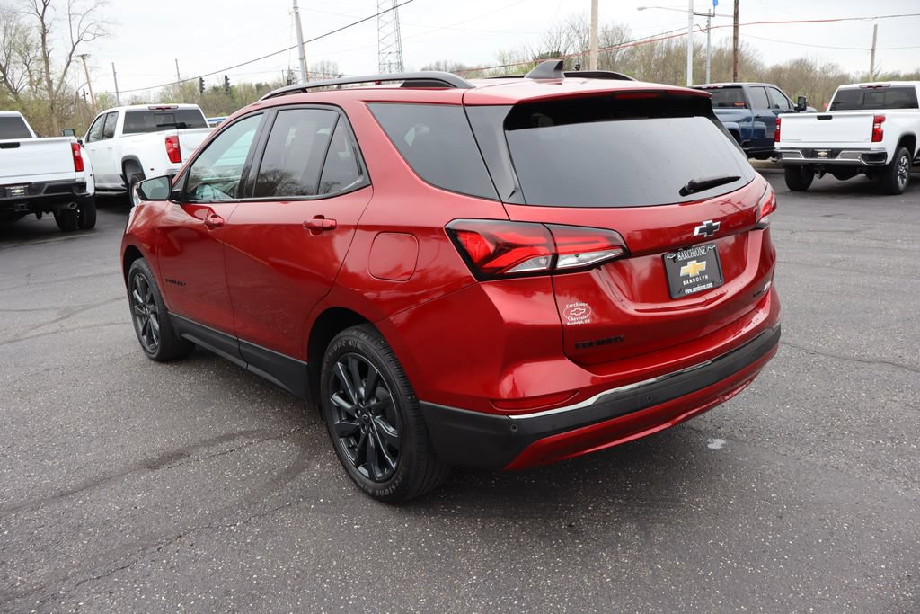 Used 2023 Chevrolet Equinox RS AWD/4WD image 3