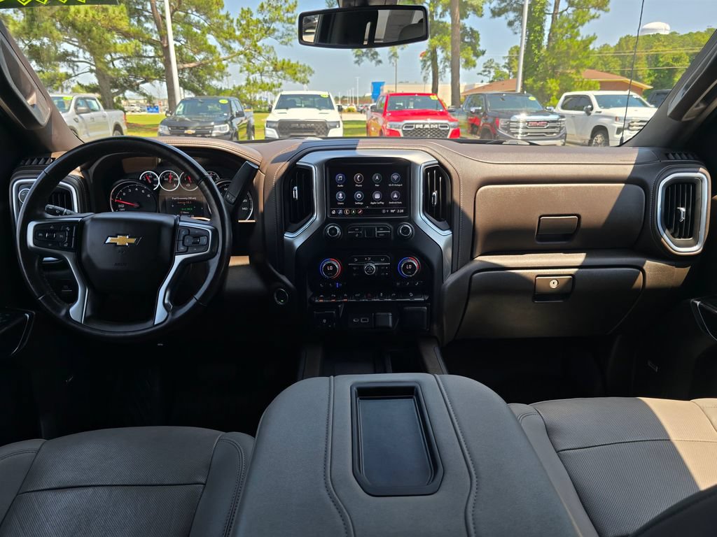 Certified 2022 Chevrolet Silverado 1500 LTZ w/ Safety Package II AWD/4WD image 12