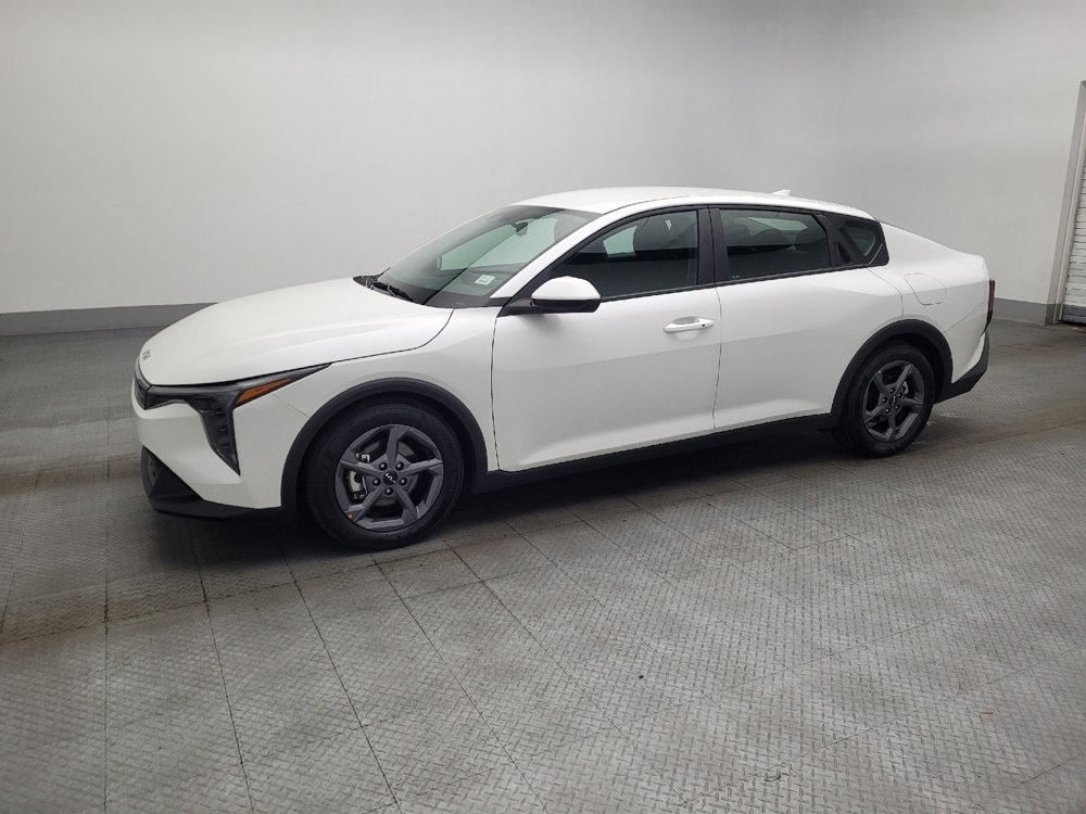 Used 2025 Kia K4 LXS image 2