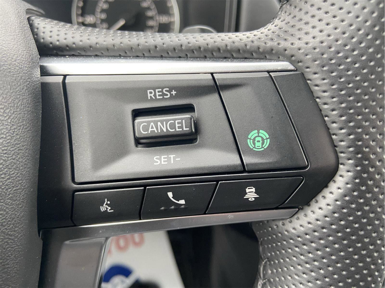 Used 2025 Mitsubishi Outlander SE image 63